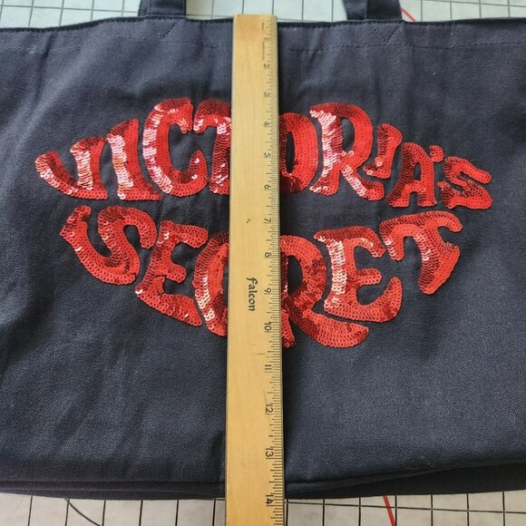 Victoria's Secret Sequin Lip Zip Shoulder Tote Weekend Duffle Gym Black Bag - Picture 14 of 16